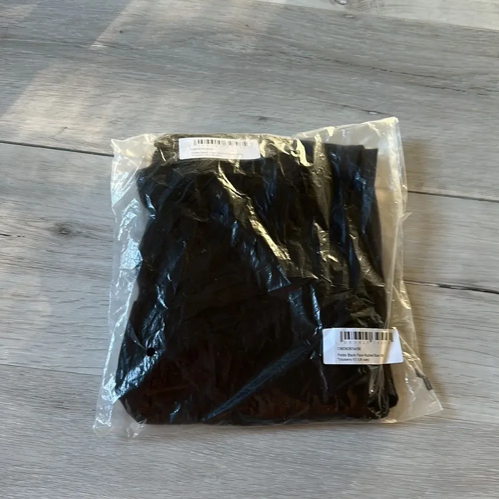 PrettyLittleThing Petite Black Flare Ruched Bum Slinky Pants Size 6 in black NWT
